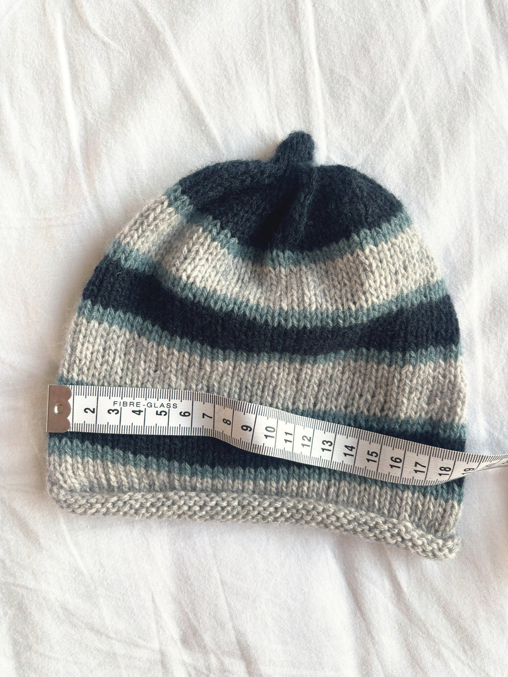 Godis in navy, light blue and grey, hand-knitted cashmere baby hat