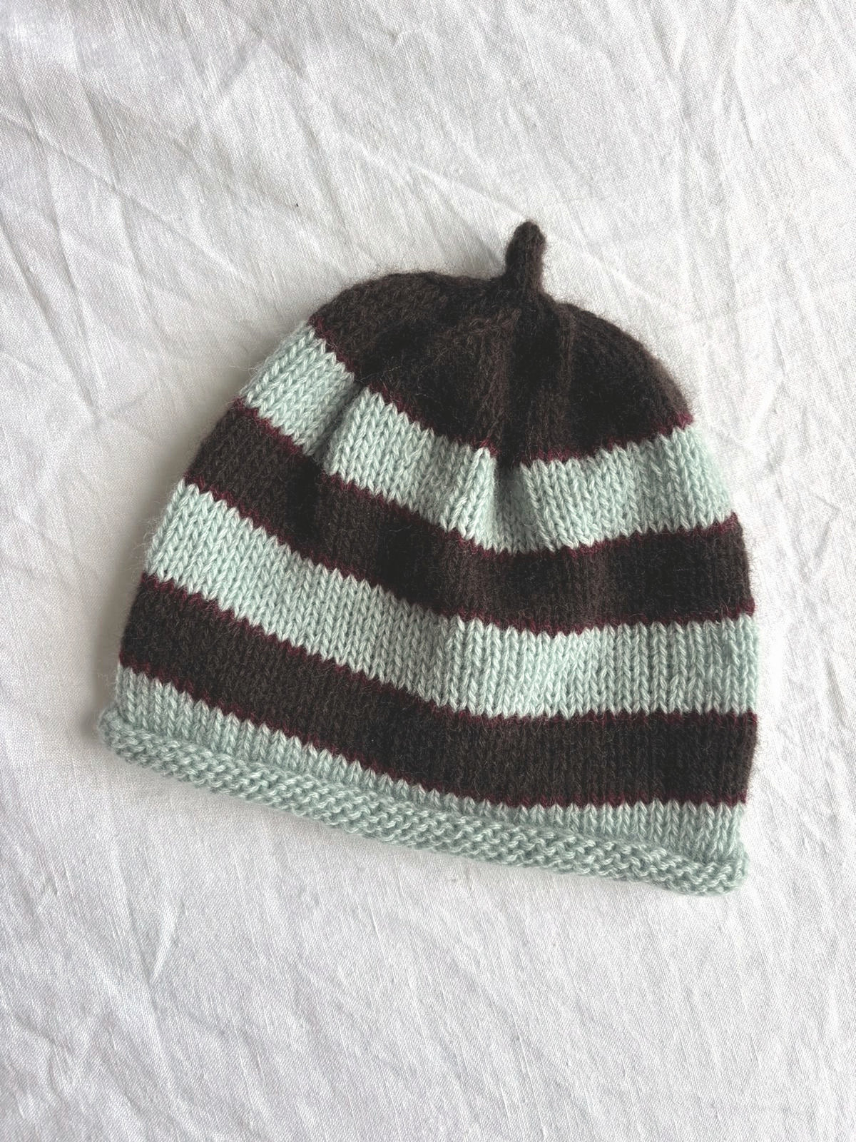 Godis in light blue and brown, hand-knitted cashmere baby hat