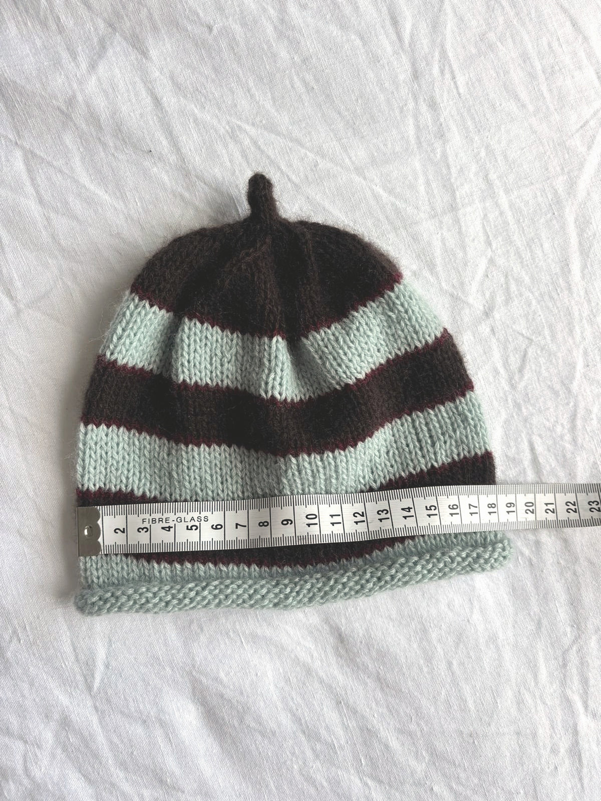 Godis in light blue and brown, hand-knitted cashmere baby hat